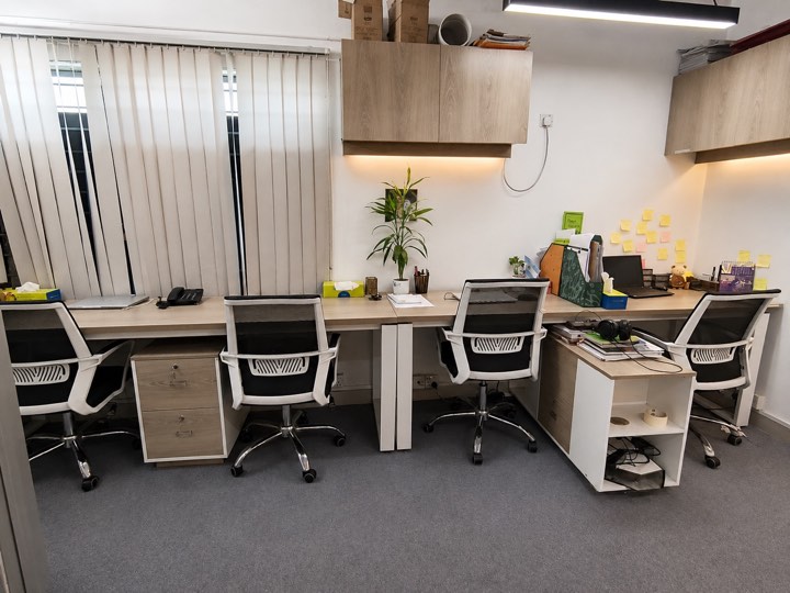 Six person team room at Spaces by Greenbud